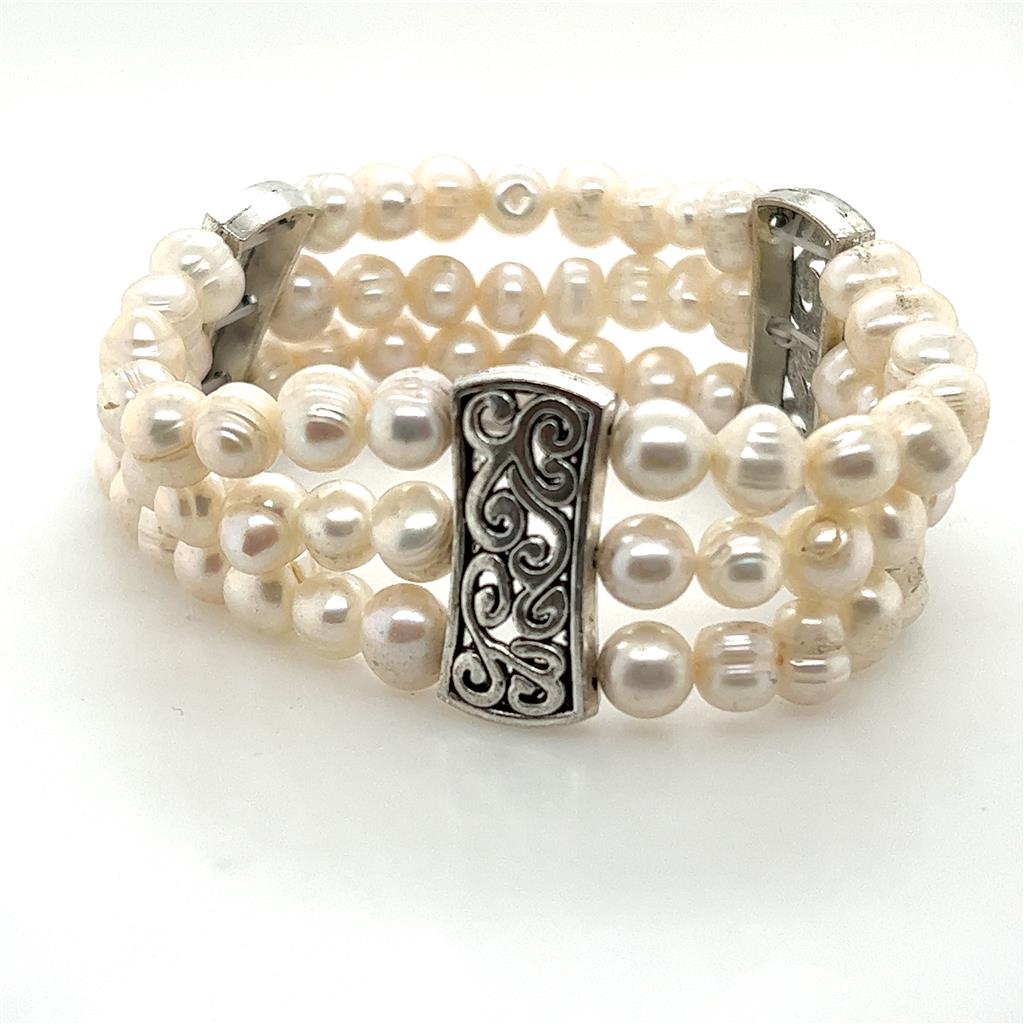 Cultured Fresh Water Pearl Bracelet Elastic 7.5" Long