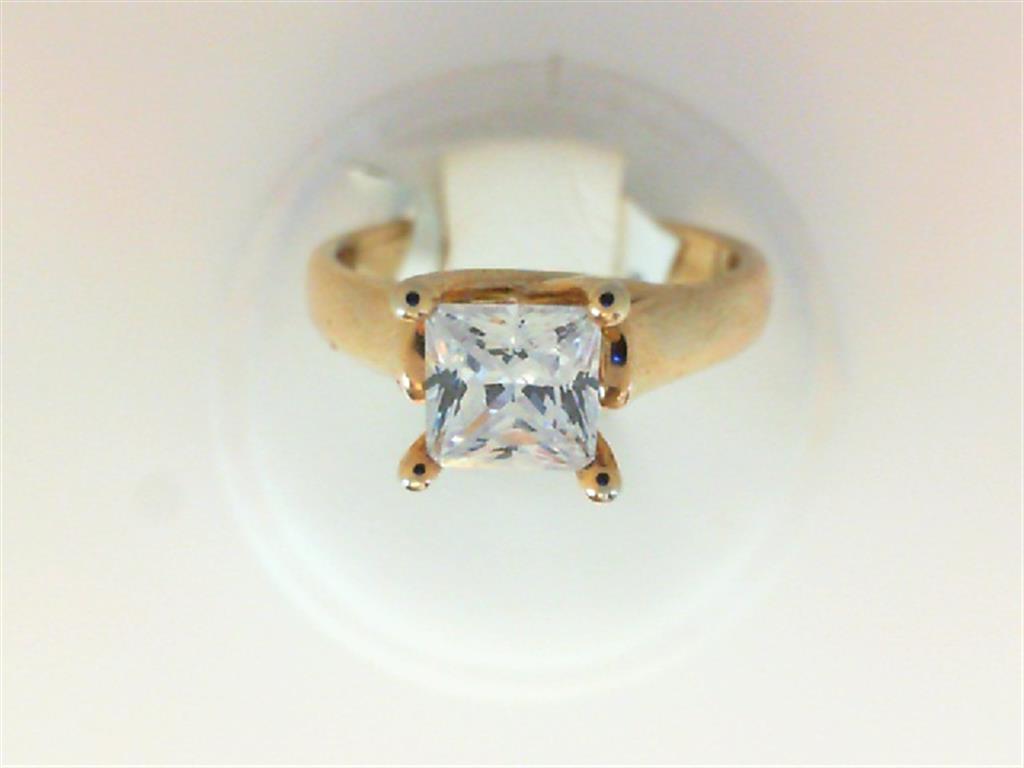 Contemporary Style Diamond Engagement RingBase Metal Yellow