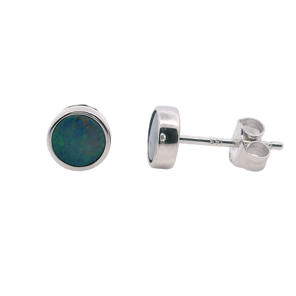 14 Karat Gold White Stud Earrings Etheopian Round Opals