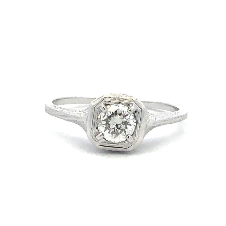 Vintage Style Fashion Ring 14 KT White with Diamond size 6