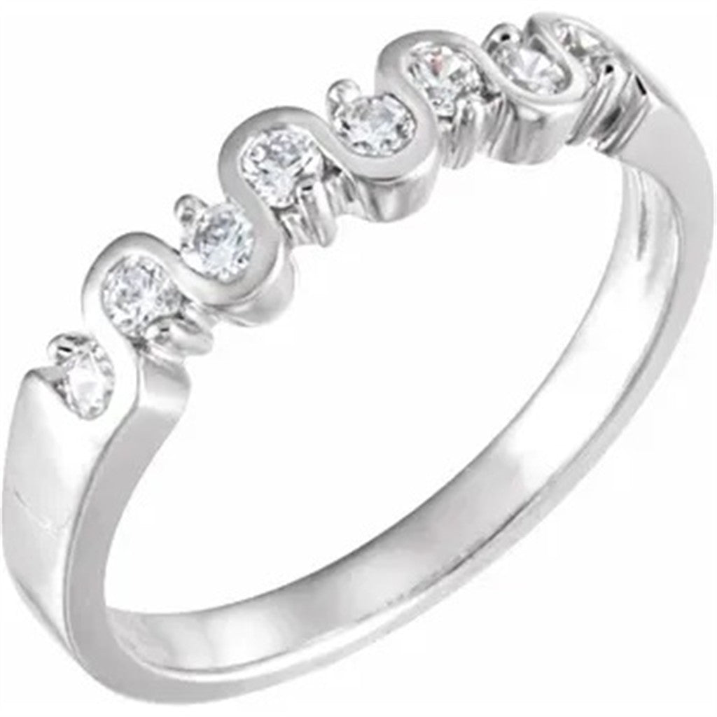 1/2 Anniversary Style Diamond Wedding Band 14 Karat Gold Yellow with Diamonds & Diamonds Accent size 6.5