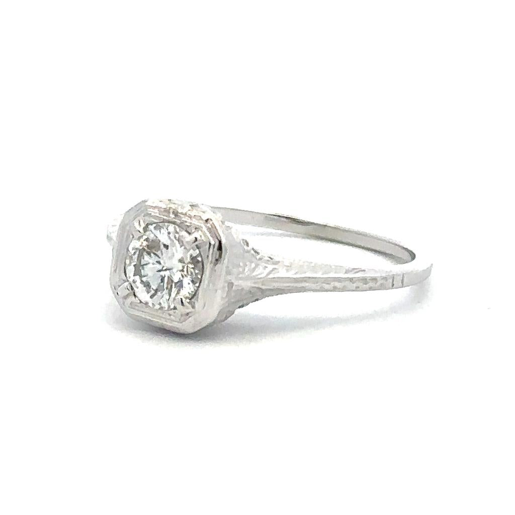 Vintage Style Fashion Ring 14 KT White with Diamond size 6