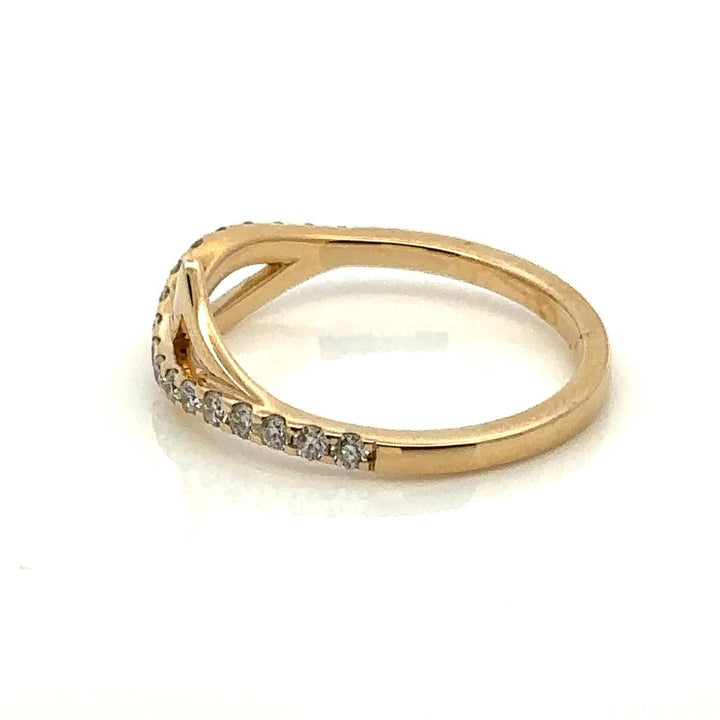 Free Form Style Fashion Ring 14 KT Yellow with Diamonds size 7