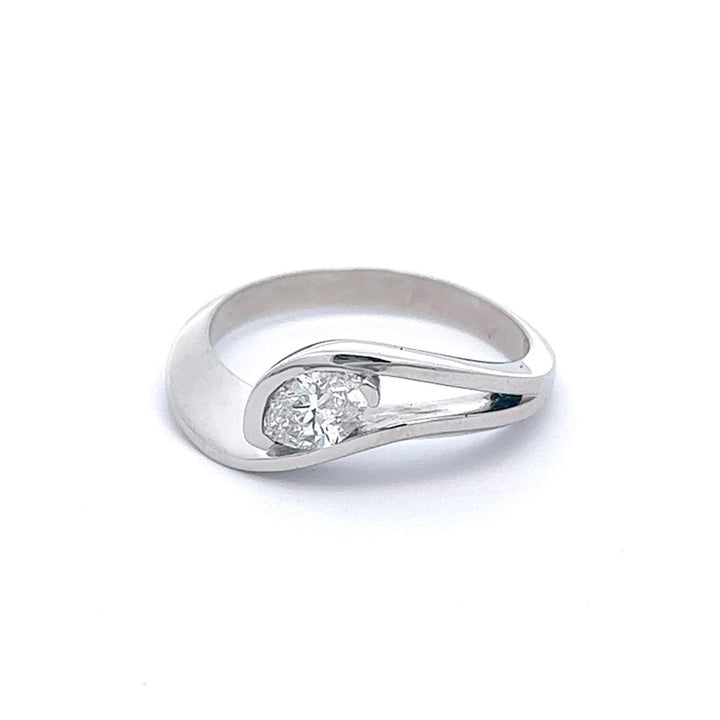 Contemporary Style Fashion Ring Platinum White with Diamond size 7