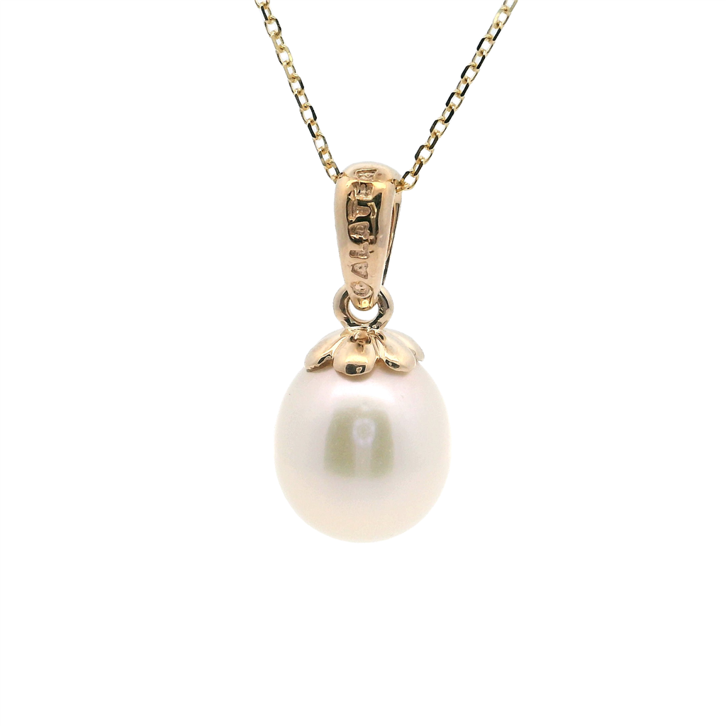 Drop Pearl Pendant 14 Karat Gold Yellow with Oval Fresh Water Pearl