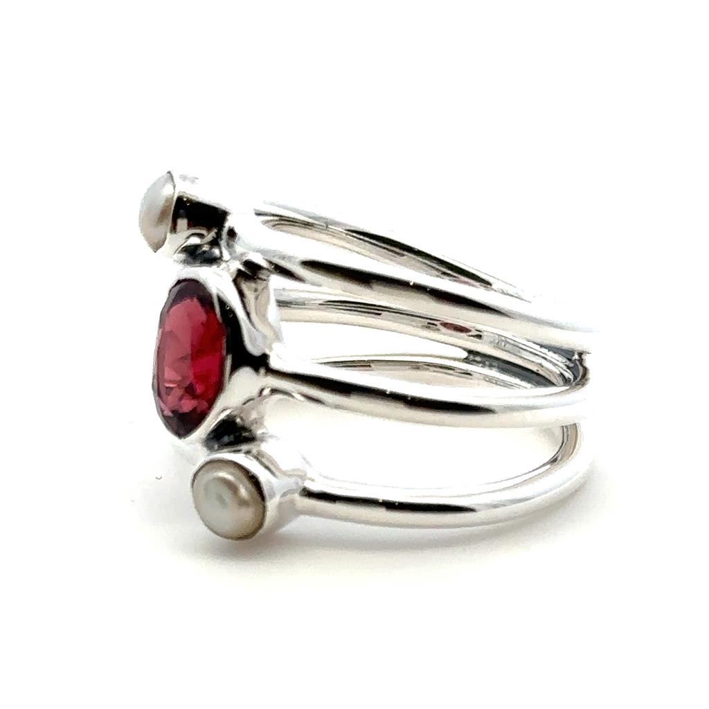 Fashion Style Rings Silver with Stones .925 White with Garnet Mozambique & Fresh Water Pearls Accent size 8
