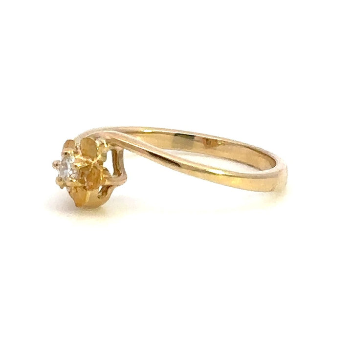 Contemporary Style Fashion Ring Womens 14 Karat Gold & Alaskan Gold Nugget Yellow with Diamond size 8