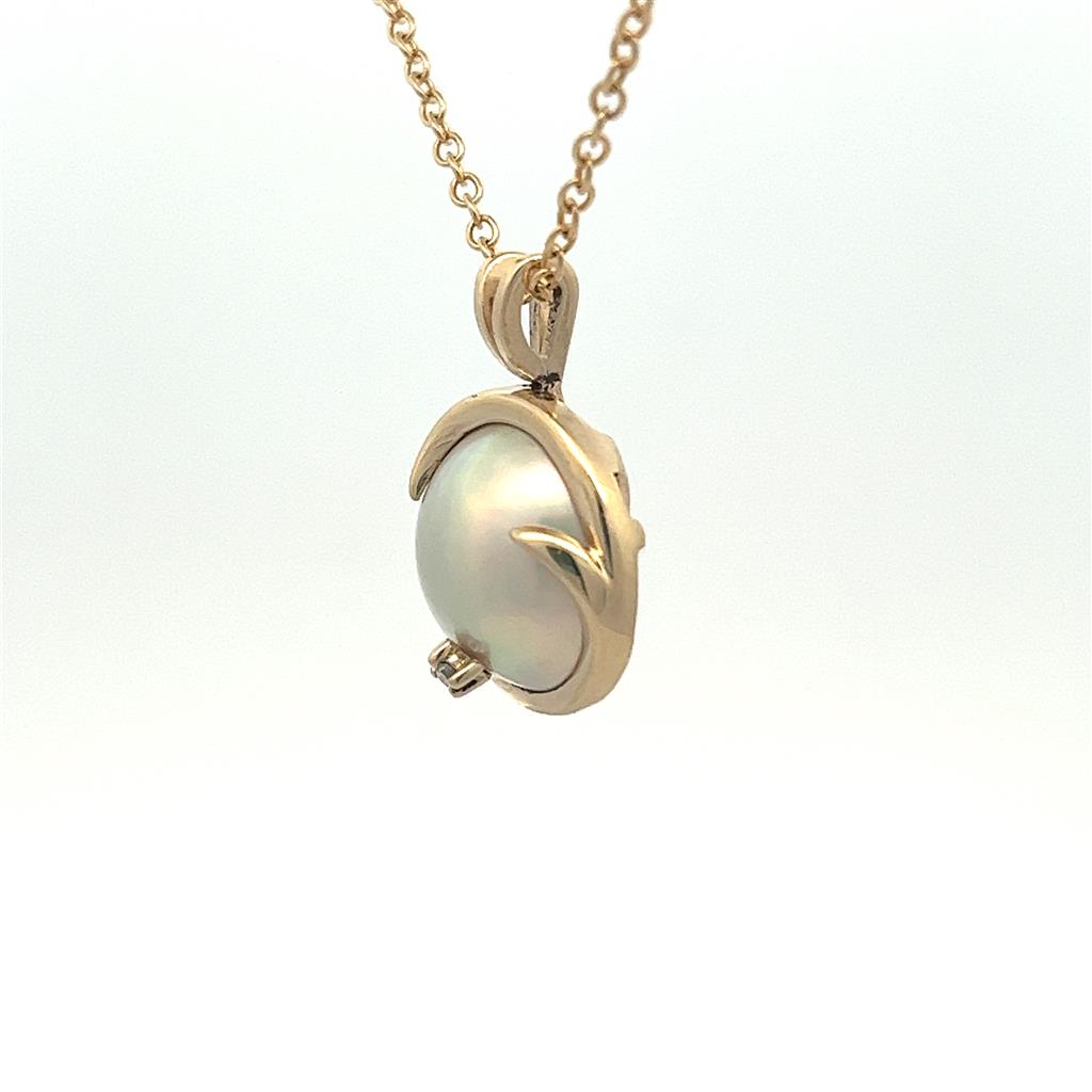 Drop Pearl Pendant 14 KT Yellow with Button Cream Fresh Water Pearl & Round G Diamond 0.03 ctw