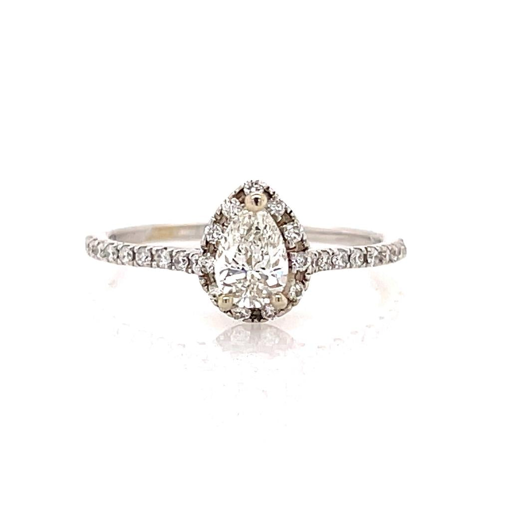 Halo Style Diamond Engagement Ring14 KT White
