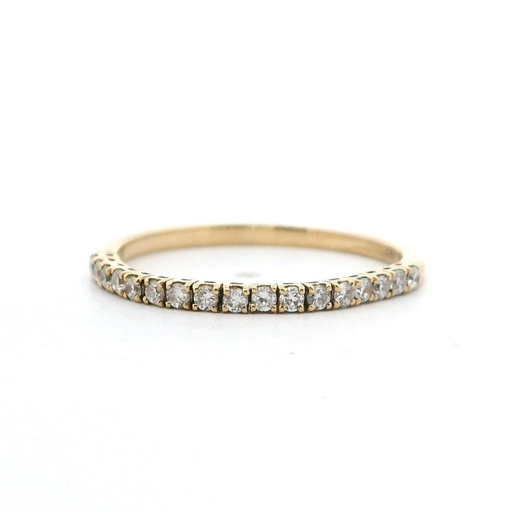 Flexable Style Diamond Wedding Band 14 Karat Gold Yellow with Diamonds size 6.5