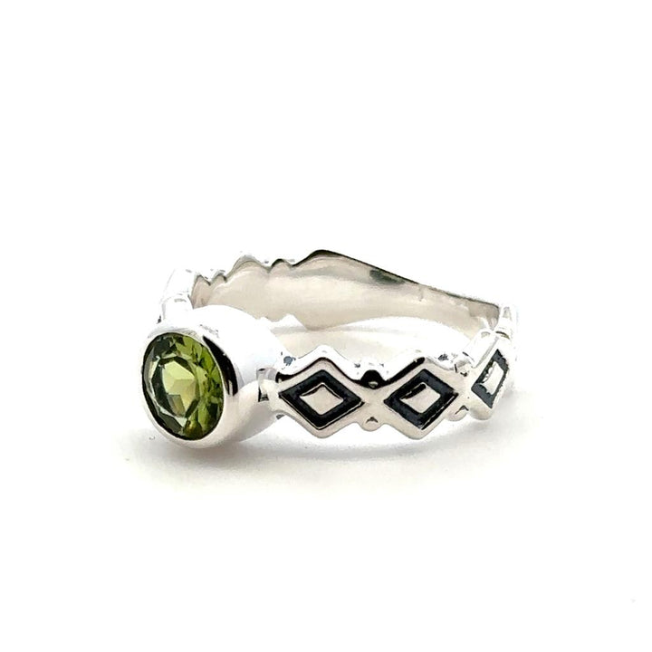 Antique Style Rings Silver with Stones .925 White with Peridot size 7