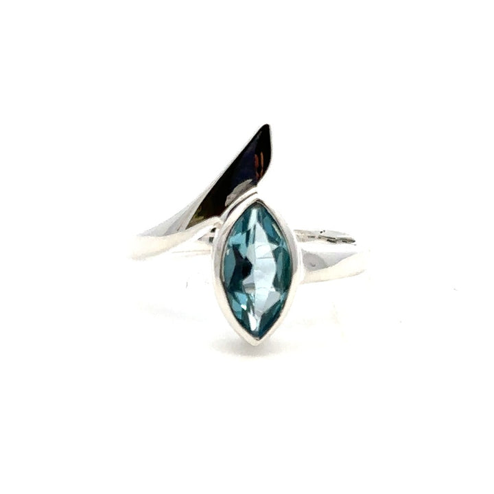 Fashion Style Rings Silver with Stones Sterling Silver White with Topaz size 6