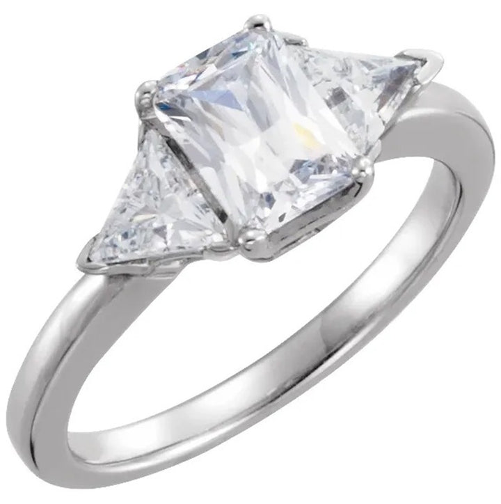 Three Stone Style Diamond Engagement RingBase Metal Yellow