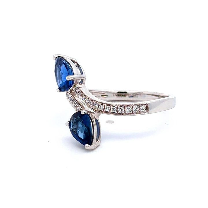 Geometric Style Colored Stone Ring 18 KT White with Sapphires & Diamonds Accent size 6.75