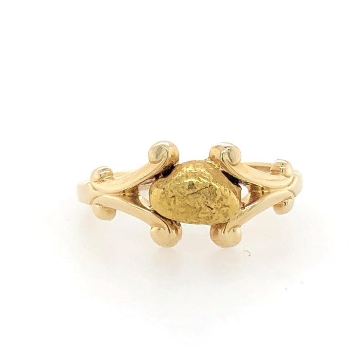 Gold Nugget Style Fashion Ring Womens 14 Karat Gold Yellow size 4.75