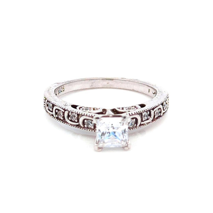 Contemporary Style Diamond Engagement Ring 14 Karat Gold White 
(Center Stone Not Included)