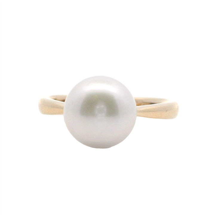 Solitare Style Pearl Ring 14 Karat Gold White with Fresh Water Pearl size 7.25