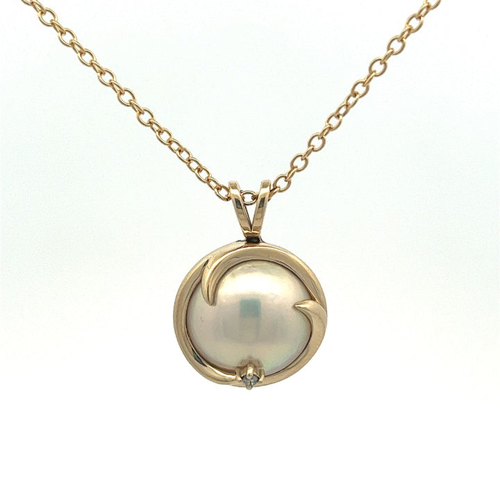 Drop Pearl Pendant 14 Karat Gold Yellow with Button Cream Fresh Water Pearl & Round G Diamond 0.03 ctw