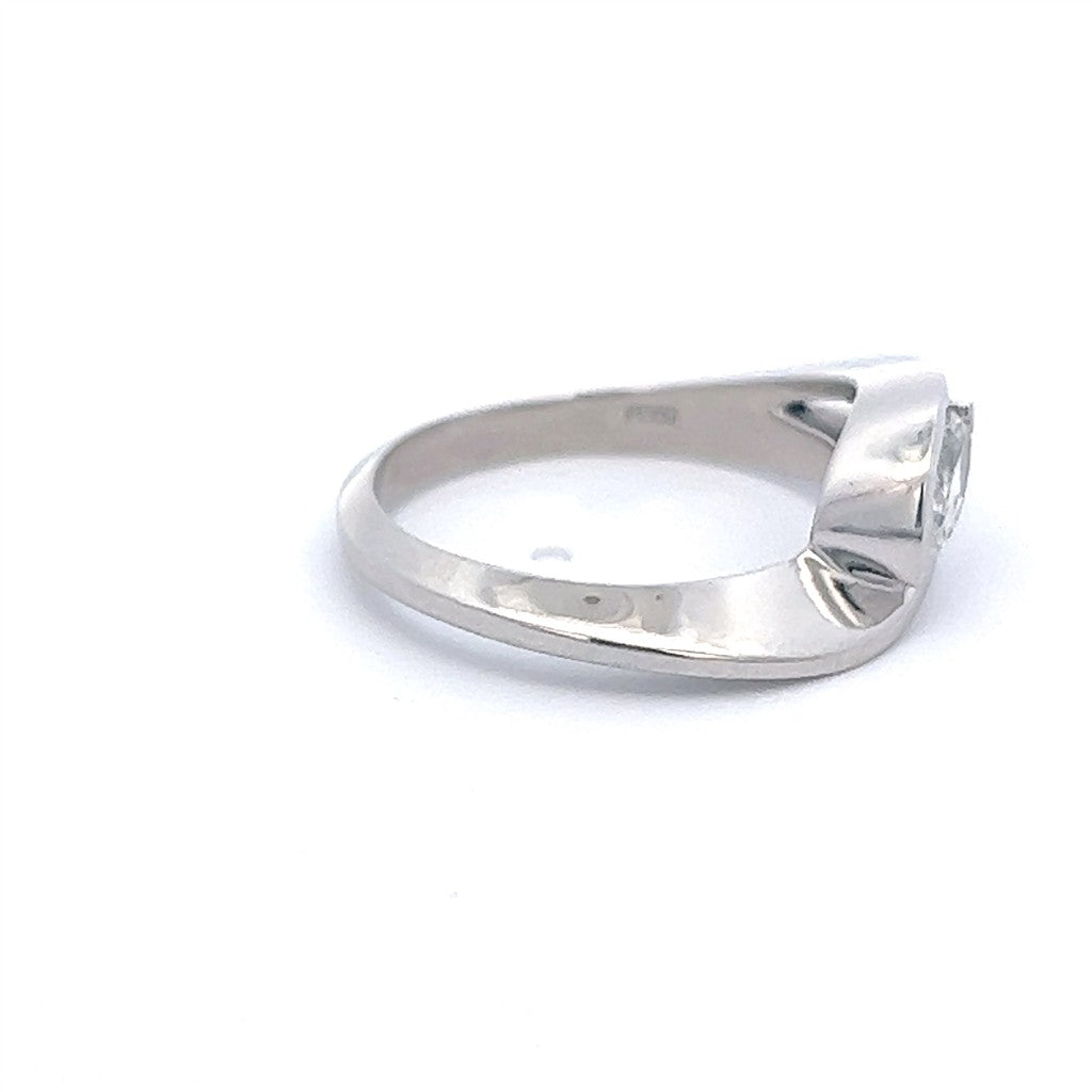 Contemporary Style Fashion Ring Platinum White with Diamond size 7