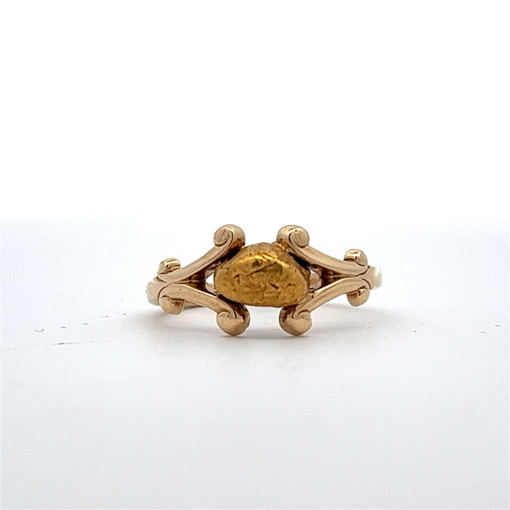 Gold Nugget Style Fashion Ring Womens 14 Karat Gold Yellow size 4.75