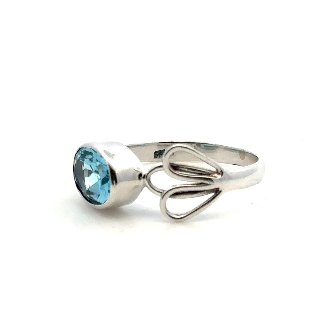 Flower Style Rings Silver with Stones Sterling Silver White with Topaz size 7