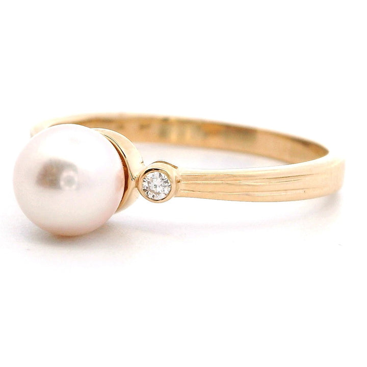 Pearl Ring