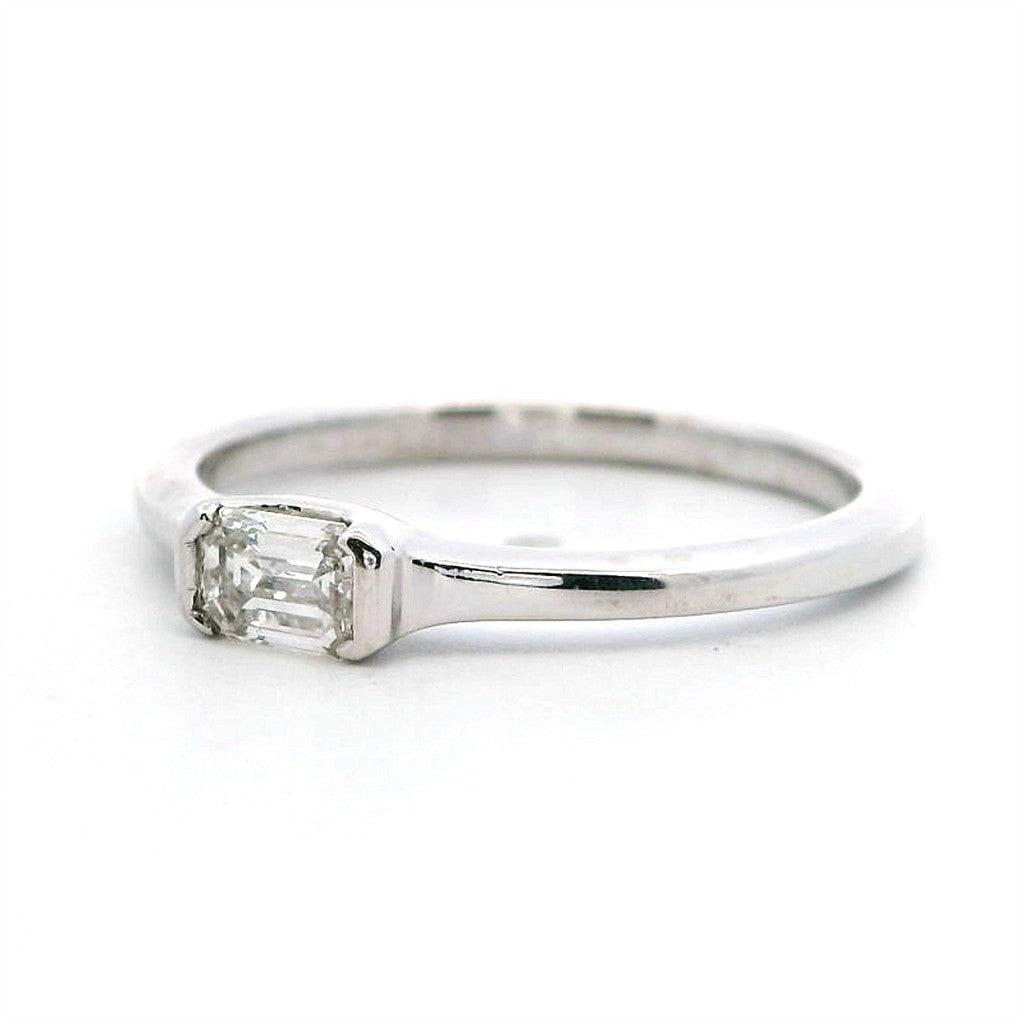 Solitare Style Lab Diamond Engagement Ring14 Karat Gold White