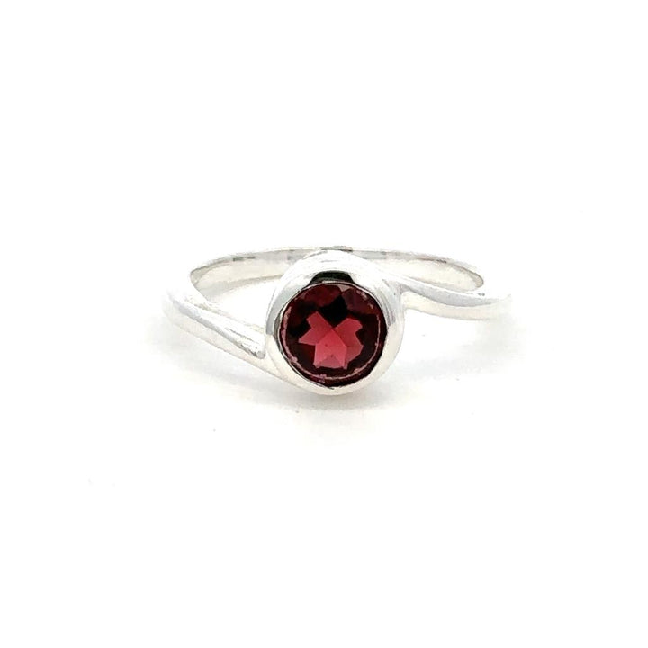 Solitare Style Rings Silver with Stones Sterling Silver White with Garnet Mozambique size 6