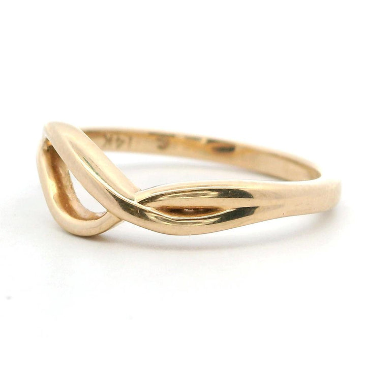 Sweeping Free Form Fashion Ring 14 Karat Gold Yellow Size 5.5