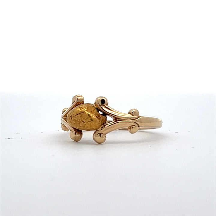 Gold Nugget Style Fashion Ring Womens 14 Karat Gold Yellow size 4.75