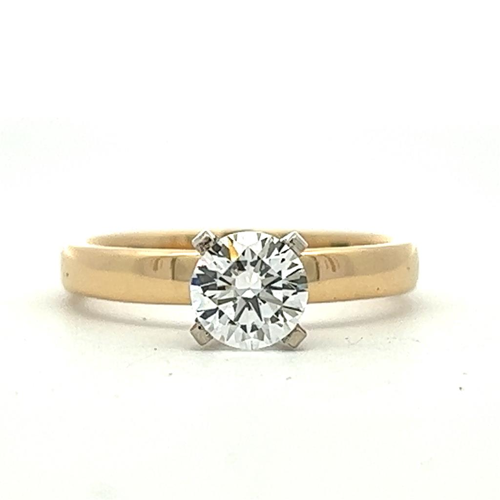 Solitare Style Engagement Ring Yellow 18 KT Size 6.5 Round Cubic Zirconia