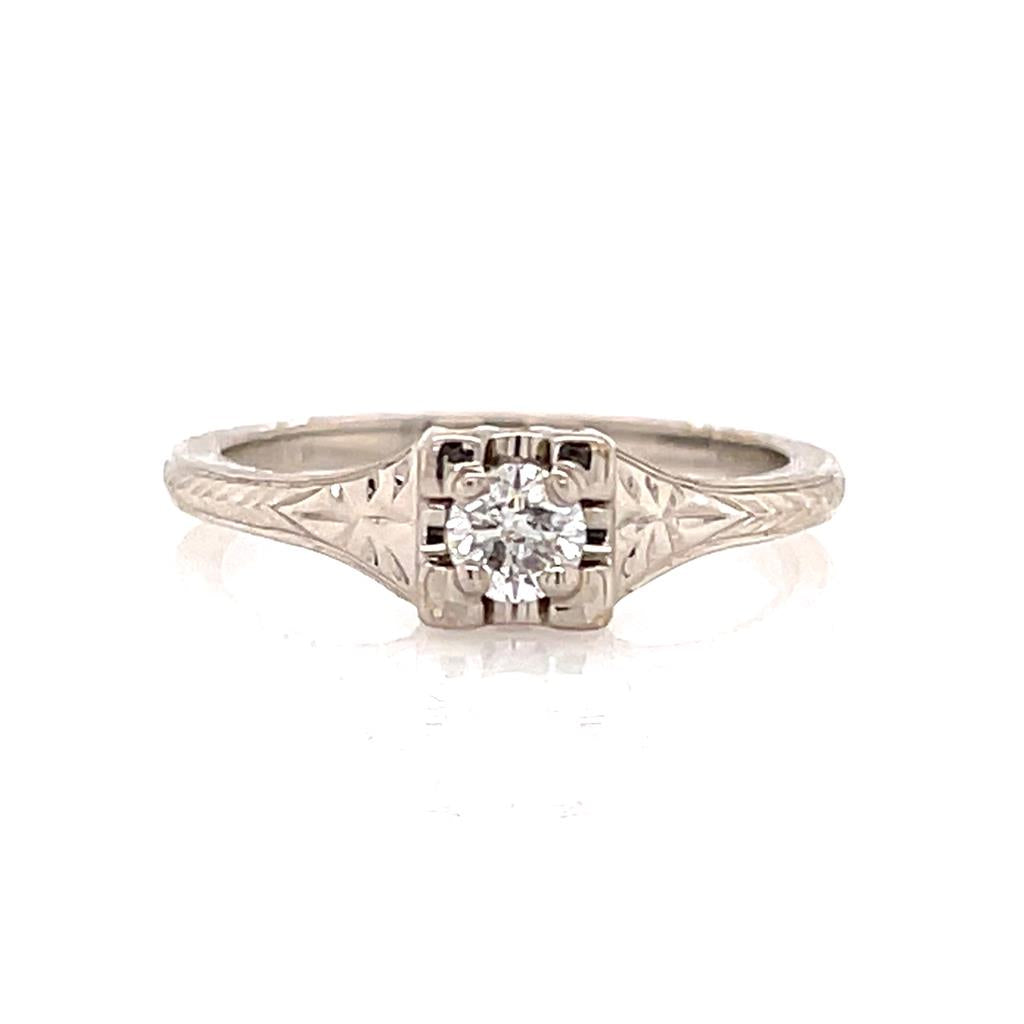 Vintage Style Diamond Engagement Ring18 KT White