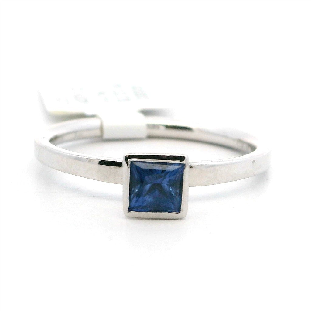Solitare Style Colored Stone Ring 14 Karat Silver with Sapphire size 7