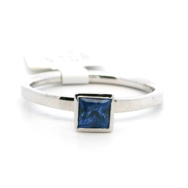 Solitare Style Colored Stone Ring 14 Karat Silver with Sapphire size 7