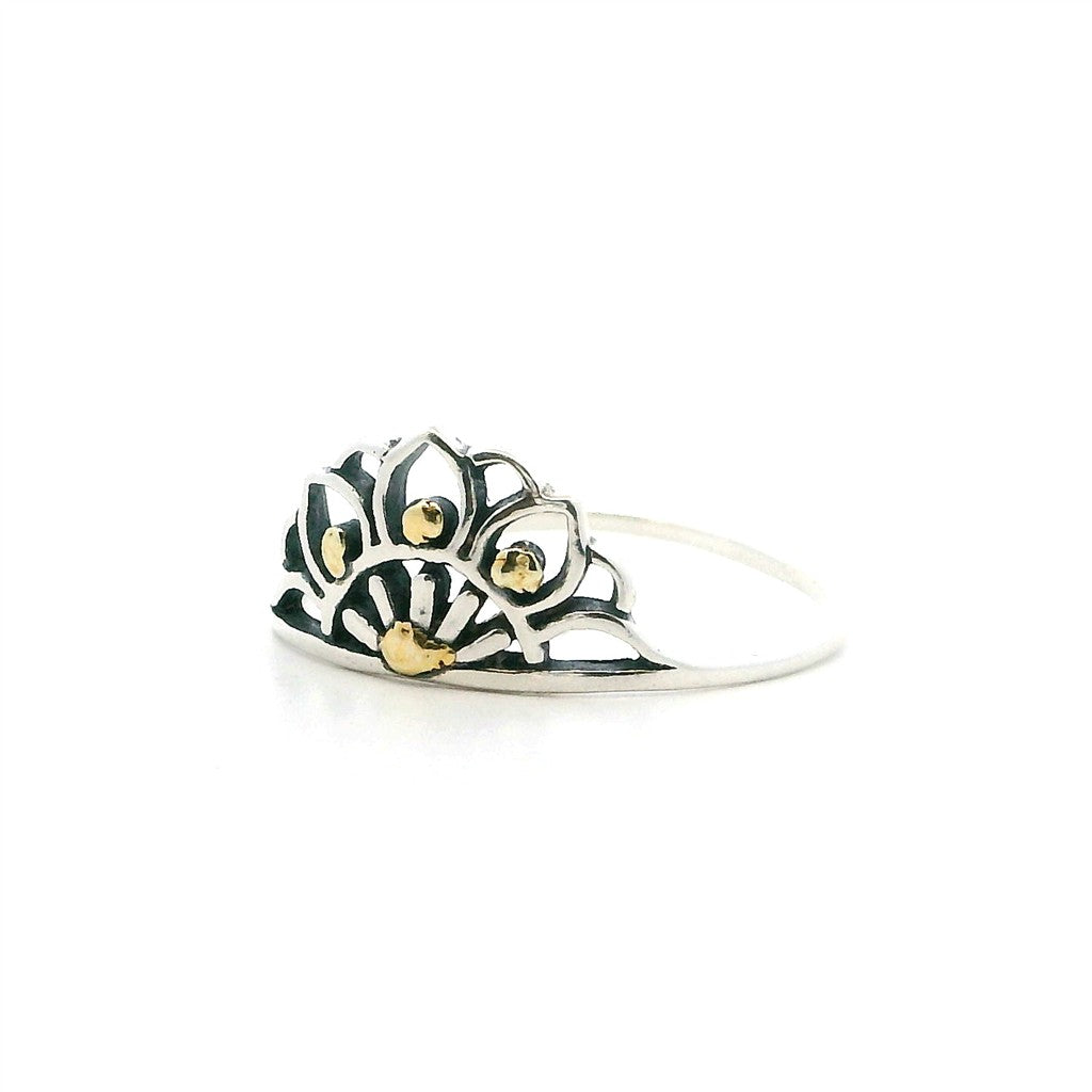 Free Form Womens Alaskan Gold Nugget Fashion Ring 2 mm wide Sterling Silver & Alaskan Gold Nugget Size 10