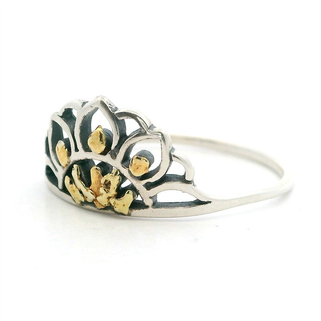 Free Form Womens Alaskan Gold Nugget Fashion Ring 2 mm wide Sterling Silver & Alaskan Gold Nugget Size 6