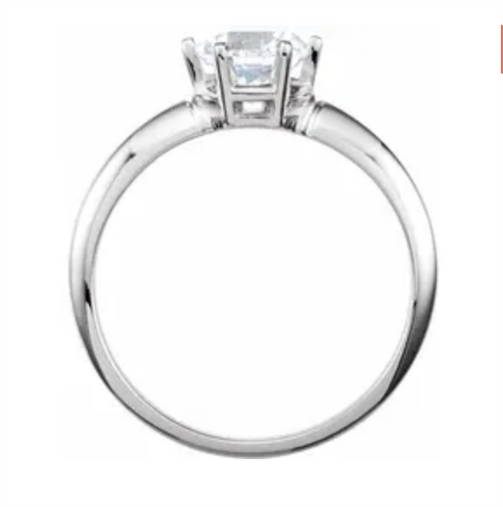 1 Carat Solitare Style Engagement Ring White 14 Karat Gold Size 6 1.00 Carat Round Cubic Zirconia