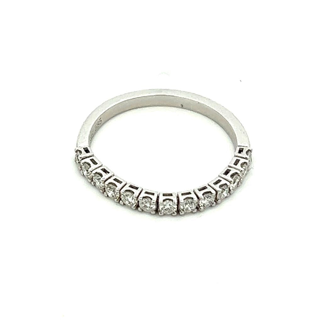 Flexable Style Diamond Wedding Band 14 KT White with Diamonds size 6.25