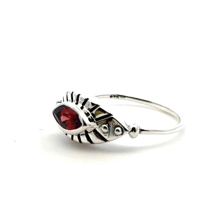 Free Form Style Rings Silver with Stones .925 White with Garnet Mozambique size 8