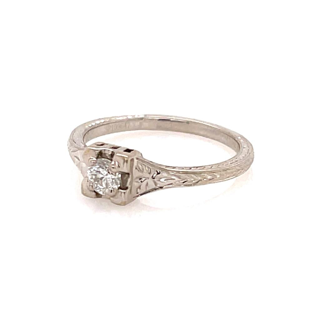 Vintage Style Diamond Engagement Ring18 KT White